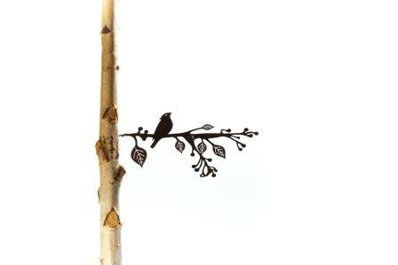 Vogel (1) op tak (Merk: Gerry's Garden)